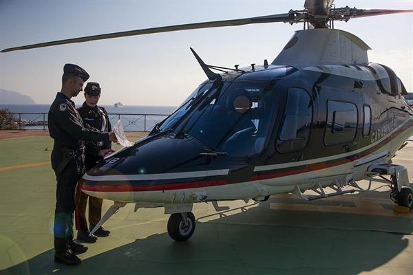 Pratica di mare, l’Arma dei Carabinieri in festa per il 60esimo anno del servizio aereo