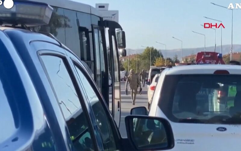 Attacco terroristico vicino ad Ankara: 4 morti e 14 feriti