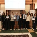 Italiani carenti educazione finanziaria, gap tra generi e generazioni