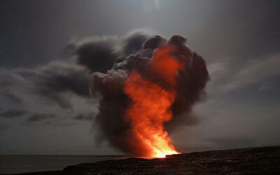 Iran promette risposta brutale a Israele dopo attacchi militari