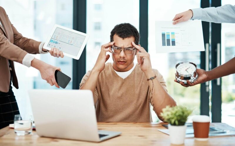 Cercasi “time manager” disperatamente: 8 lavoratori su 10 in difficoltà