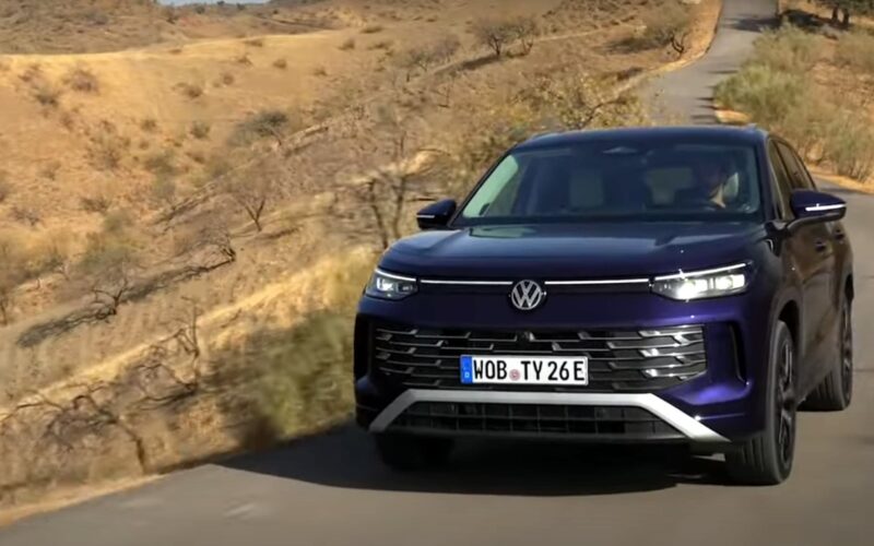 Volkswagen Tayron: SUV spazioso e tecnologico con configurazioni ibride
