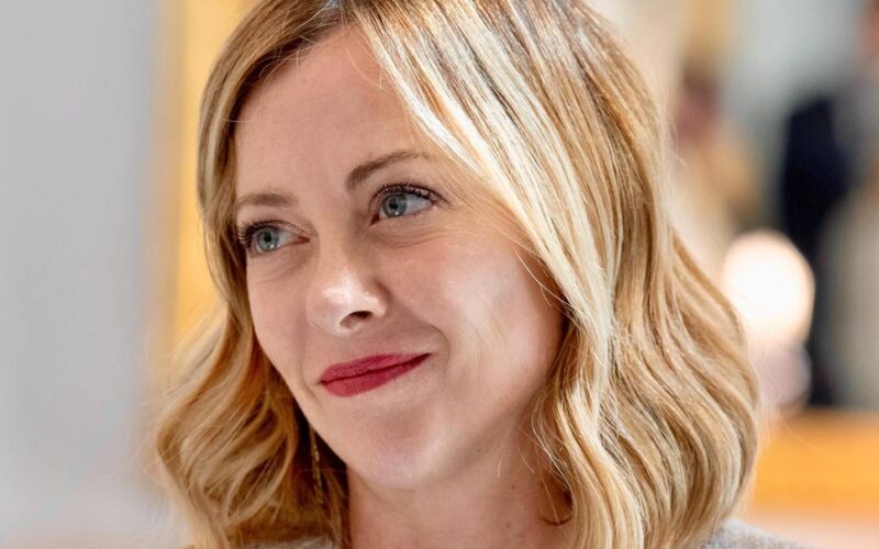 Ucraina, Meloni conferma sostegno. Ma così non la finiremo mai