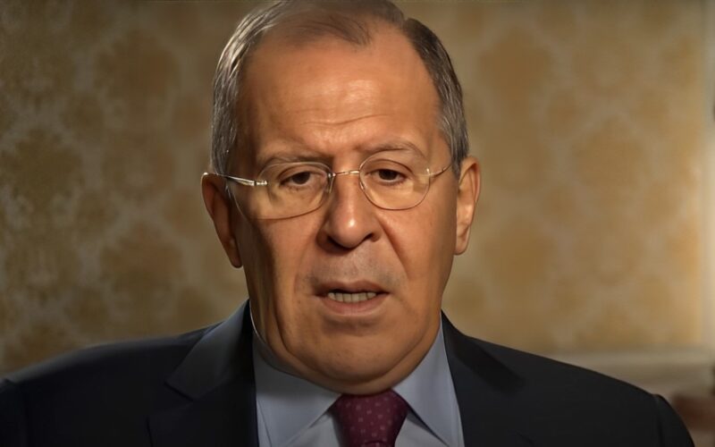 Lavrov: Mosca aspetta proposte di Trump sull’Ucraina