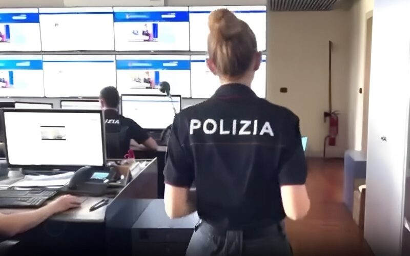 Divieto di espatrio per truffa e autoriciclaggio online [VIDEO]