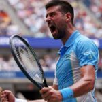 Djokovic inizia il 2025 con una vittoria a Brisbane, battuto Hijikata