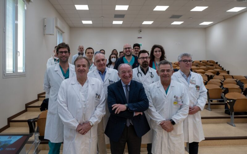 Primo trapianto di cuore battente al mondo da donatore fermo