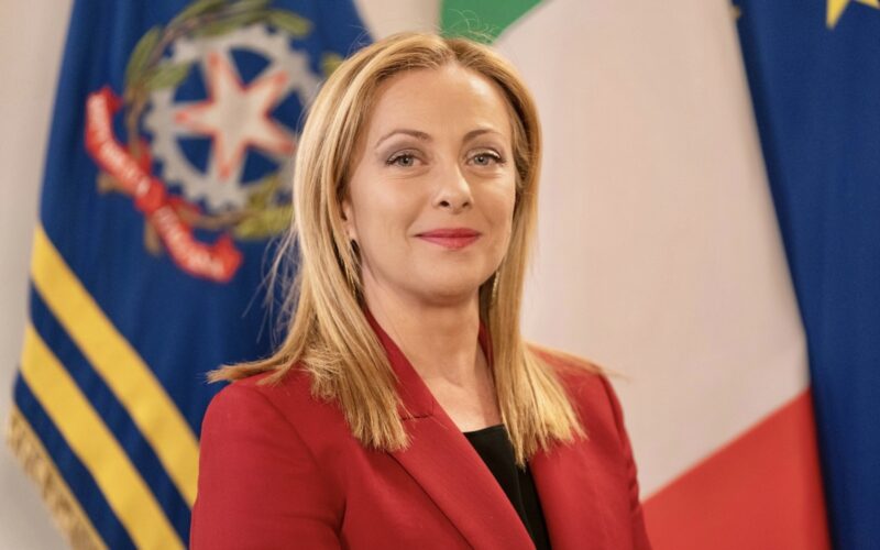 Meloni critica i magistrati sul caso Almasri: “Si candidino”