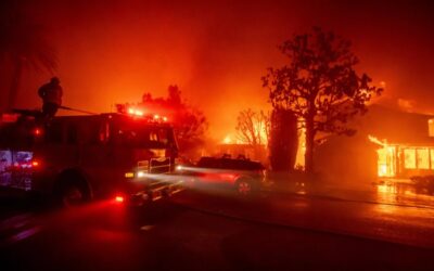 Incendi a Los Angeles, evacuate 80.000 persone: anche la Nasa a Pasadena sotto minaccia