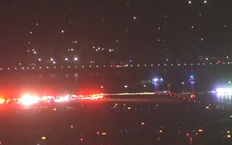 Tragedia a Washington: scontro aereo-elicottero, almeno 18 vittime