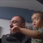 La mamma resta fuori casa con un principio d'incendio in cucina, carabinieri salvano 2 bambini