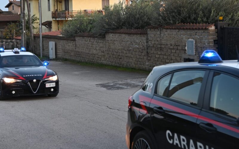 Sequestra la ex compagna, arrestato giovane di 21 anni