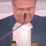 Sanremo inizia, Conti commosso per la madre e i 29 Big in gara