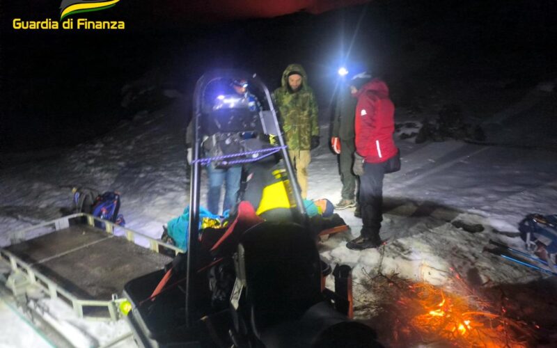 Intervento di soccorso sul versante sud-ovest dell’Etna
