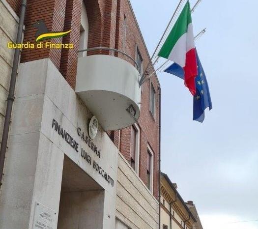 Guardia di Finanza di Mantova scopre evasione fiscale online
