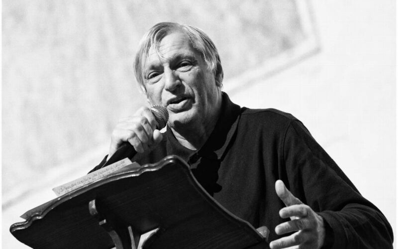Luigi Ciotti: “Allerta sugli abusi di potere”