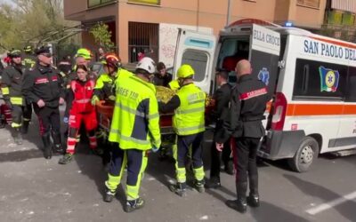 Esplosione a Roma, crolla palazzina: un uomo salvo