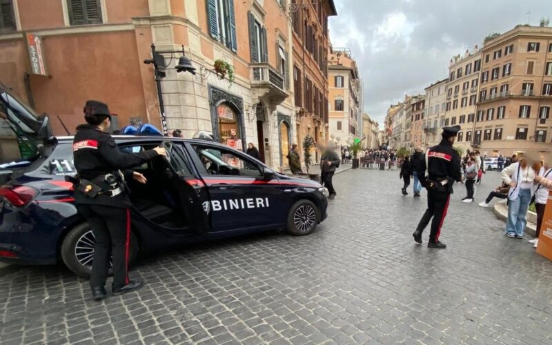 Roma: 10 arresti per furti alla metropolitana linea A