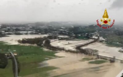 Piogge intense allagano il centro e altre zone della città