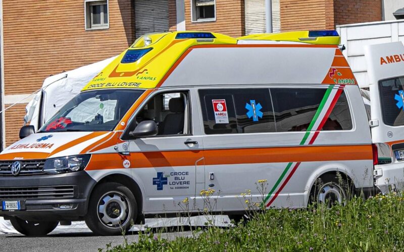 Ragusa, bimbo di un anno e mezzo si rovescia addosso acqua bollente: è gravissimo