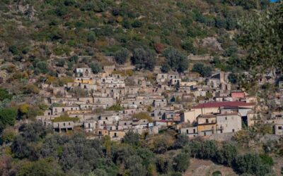 Sciolti tre consigli comunali per infiltrazioni mafiose