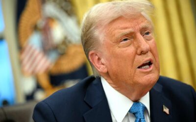 Trump annuncia colloquio con Putin: "Siamo vicini alla pace"