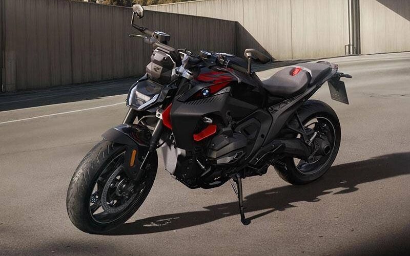 BMW Motorrad lancia la nuova R 1300 R roadster