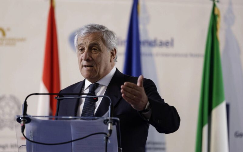 Tajani sui dazi Usa: “Servono fatti, non solo parole”
