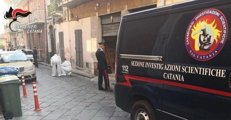 Catania, madre lancia figlia dal balcone: morta bimba di 7 mesi