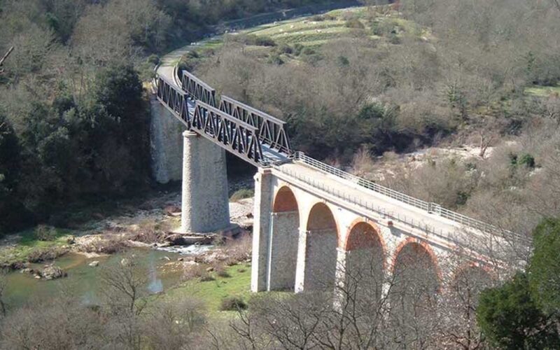 Smentite le voci su riconversione della ferrovia CCFO