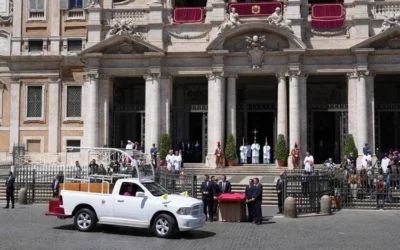 L'ultimo viaggio di Papa Francesco: Roma saluta il Pontefice