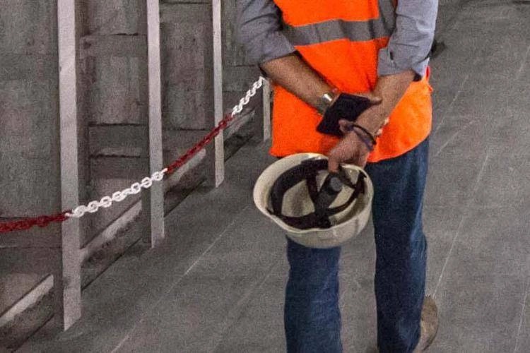 Tragedia in cantiere: muore operaio nel Catanese