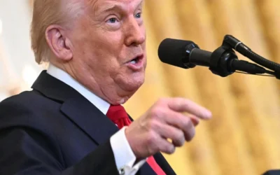 Trump congela dazi per 3 mesi: "Aumentano solo per Cina"