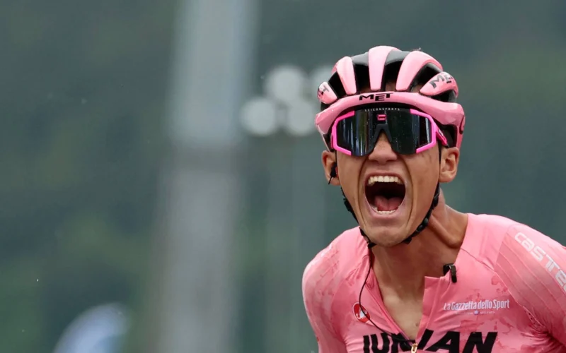 Giro d’Italia, Del Toro vince la 17a tappa e rafforza maglia rosa