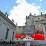 Secondo giorno di Conclave per l'elezione del nuovo Papa: previste 4 votazioni