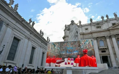 Secondo giorno di Conclave per l'elezione del nuovo Papa: previste 4 votazioni