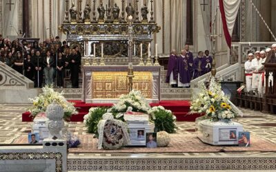 Funerali a Monreale, lacrime e silenzio per tre giovani uccisi