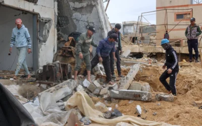 Israele estende l'offensiva su Gaza, via libera a piano