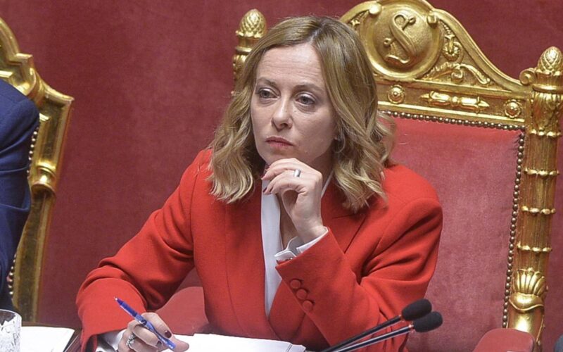 Meloni in Senato: dazi, bollette e migranti al centro del confronto