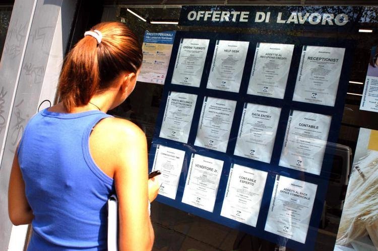 A marzo +450mila occupati, ma disoccupazione al 6%