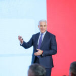 UniCredit celebra la cultura aziendale con l'AD Andrea Orcel