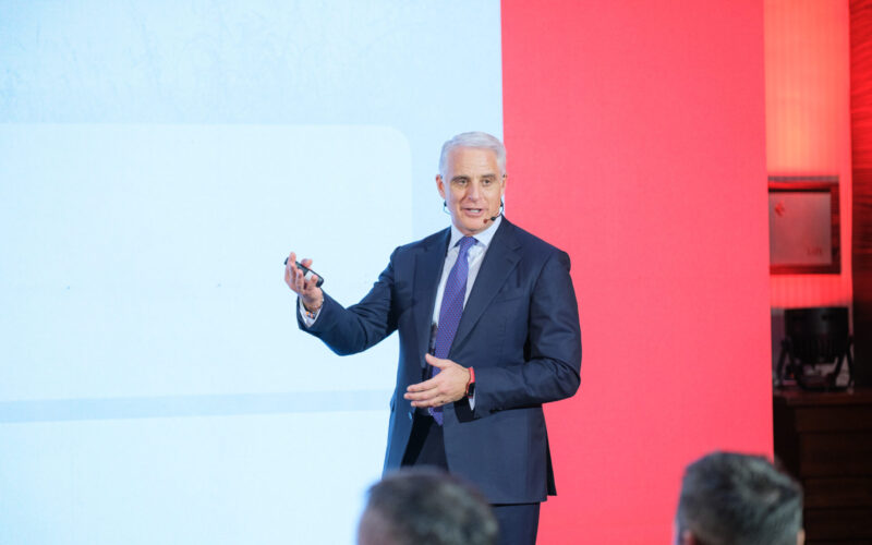 UniCredit celebra la cultura aziendale con l’AD Andrea Orcel