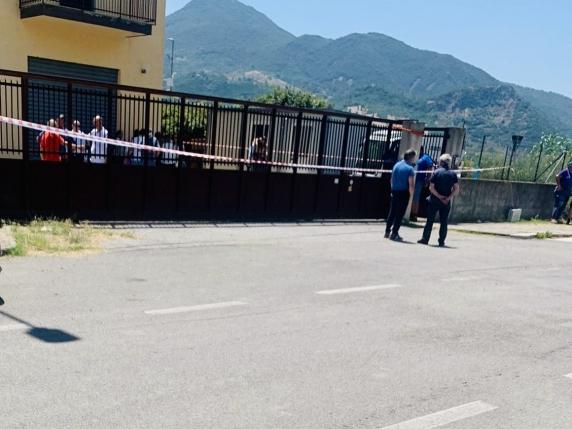 Operaio muore schiacciato da cancello a Colobraro Matera