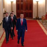 Iran, Vaez: “Regime change solo con tre condizioni”