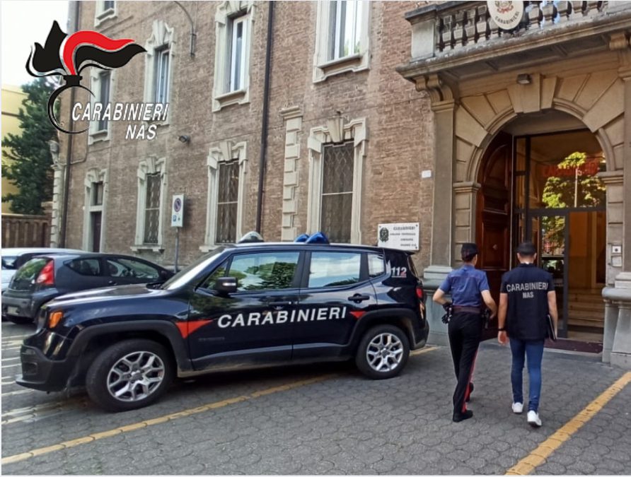 Primario ai domiciliari [VIDEO] per visite private illecite a Piacenza