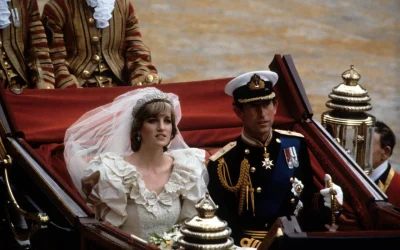 Carlo e Diana sposi 44 anni fa, ecco come la regina Elisabetta cercò di salvare la coppia