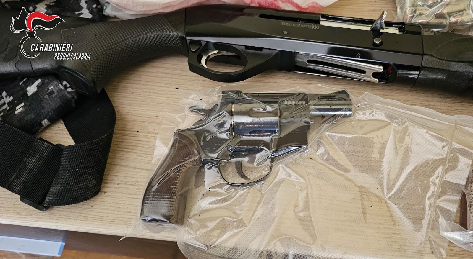 Droga e armi nei quartieri a rischio, nuovo blitz ad Arghillà