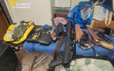 Porto Torres, armi e contanti in auto: un arresto