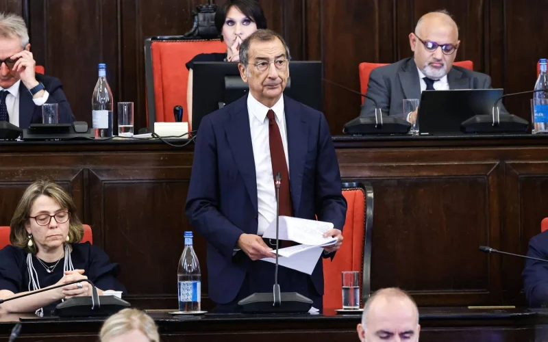 Indagine Milano, parla il sindaco Sala: “Le mie mani sono pulite, vado avanti”. Tancredi lascia