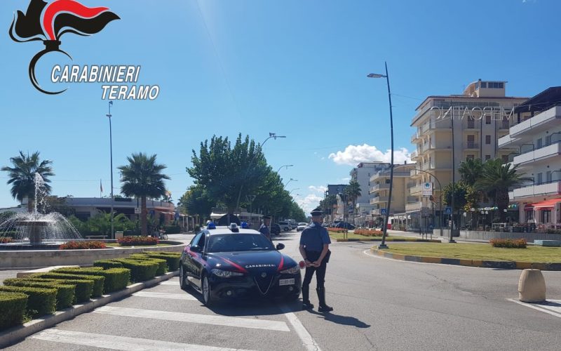 Violenza sul lungomare di Tortoreto: 7 arresti domiciliari